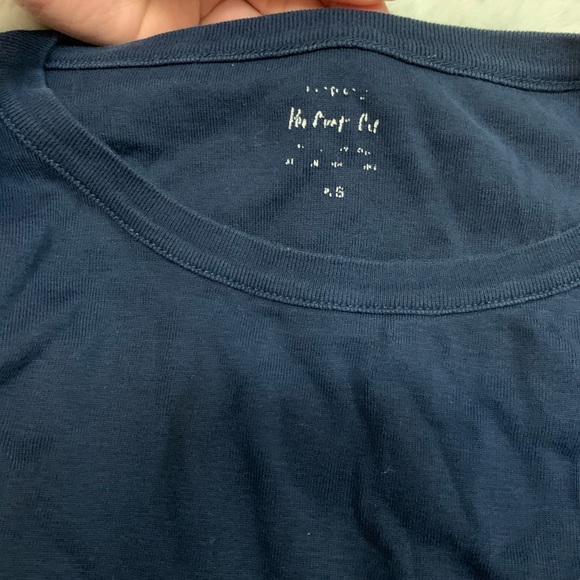 Navy blue Perfect Fit J crew short sleeve top - Picture 2 of 5